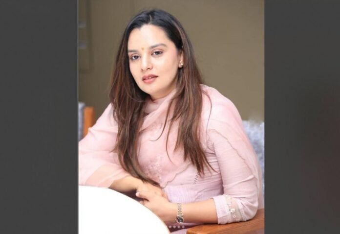 Screenshot 2025-04-09 123826 shruti chaturvedi airport detention, entrepreneur shruti Chaturvedi, shruti chaturvedi,