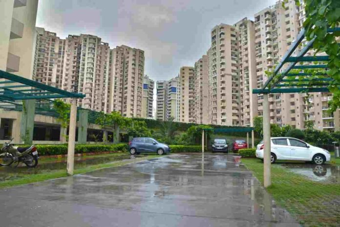Paramount Floraville, Noida Sector 137, homebuyers relief, Noida Authority dues, property registration, Paramount Floraville registration, real estate news, Noida housing project